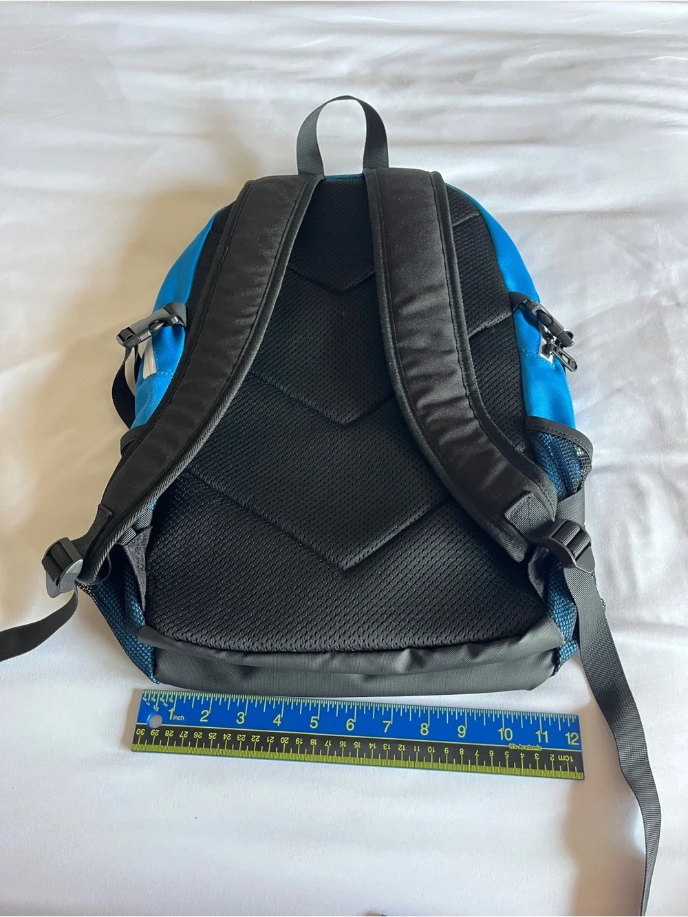 Erke TR1 Blue Sport Backpack Hiking Daypack Tech Travel Bag With Mesh Pockets